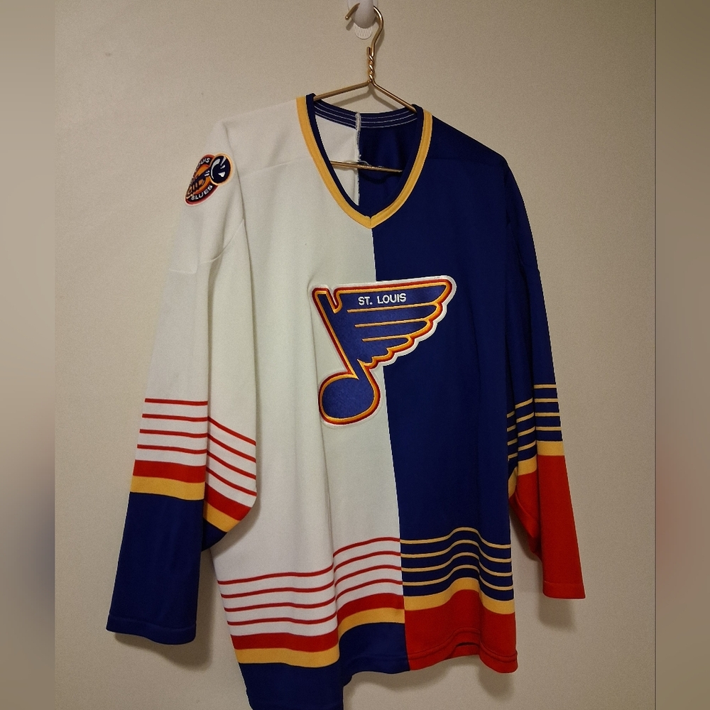 Vintage Rare Split St. Louis Blues Hockey Jersey Size XL CCM MASKA